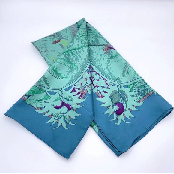 HERMES Rare Vintage Collectable Carre 90 Aloha Dip-Dye Turquoise Silk Scarf - Picture 7 of 10